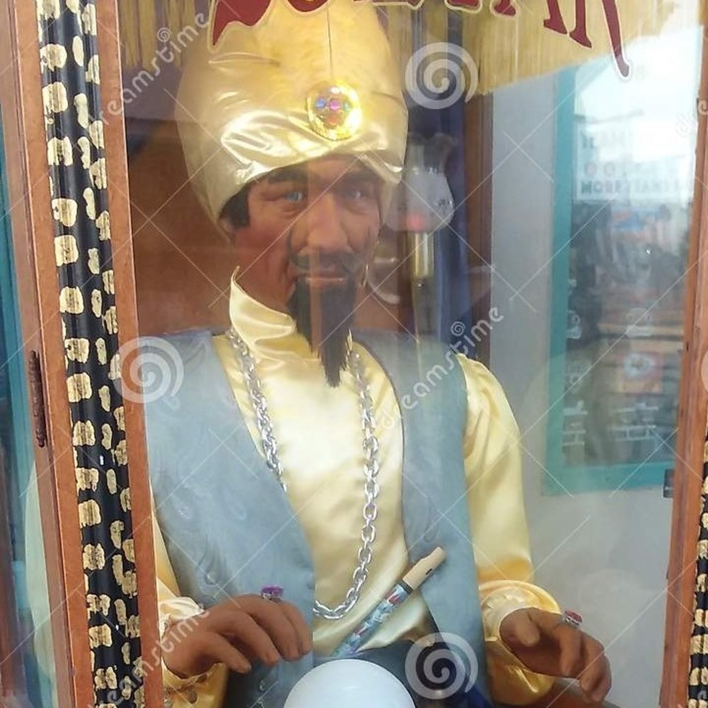 Meet your Posher, Eli